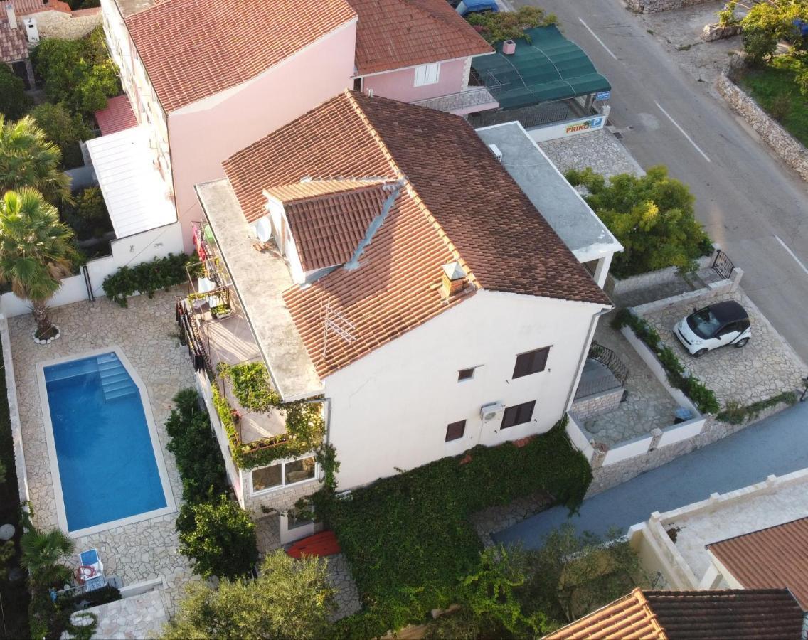 Apartments Priko Stari Grad  Ngoại thất bức ảnh