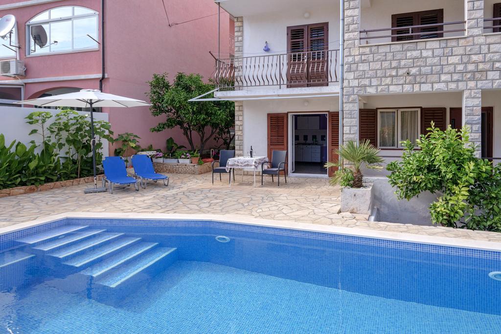 Apartments Priko Stari Grad  Ngoại thất bức ảnh