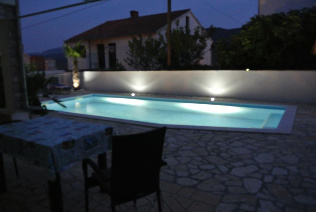Apartments Priko Stari Grad  Phòng bức ảnh
