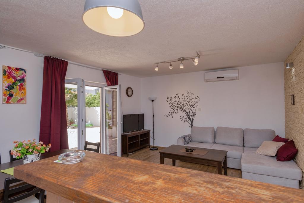 Apartments Priko Stari Grad  Ngoại thất bức ảnh